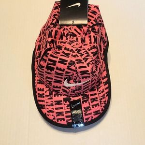 NWOT Nike Girls 4-6X Logo Hat‎ lightweight Ajustable Velcro Strap